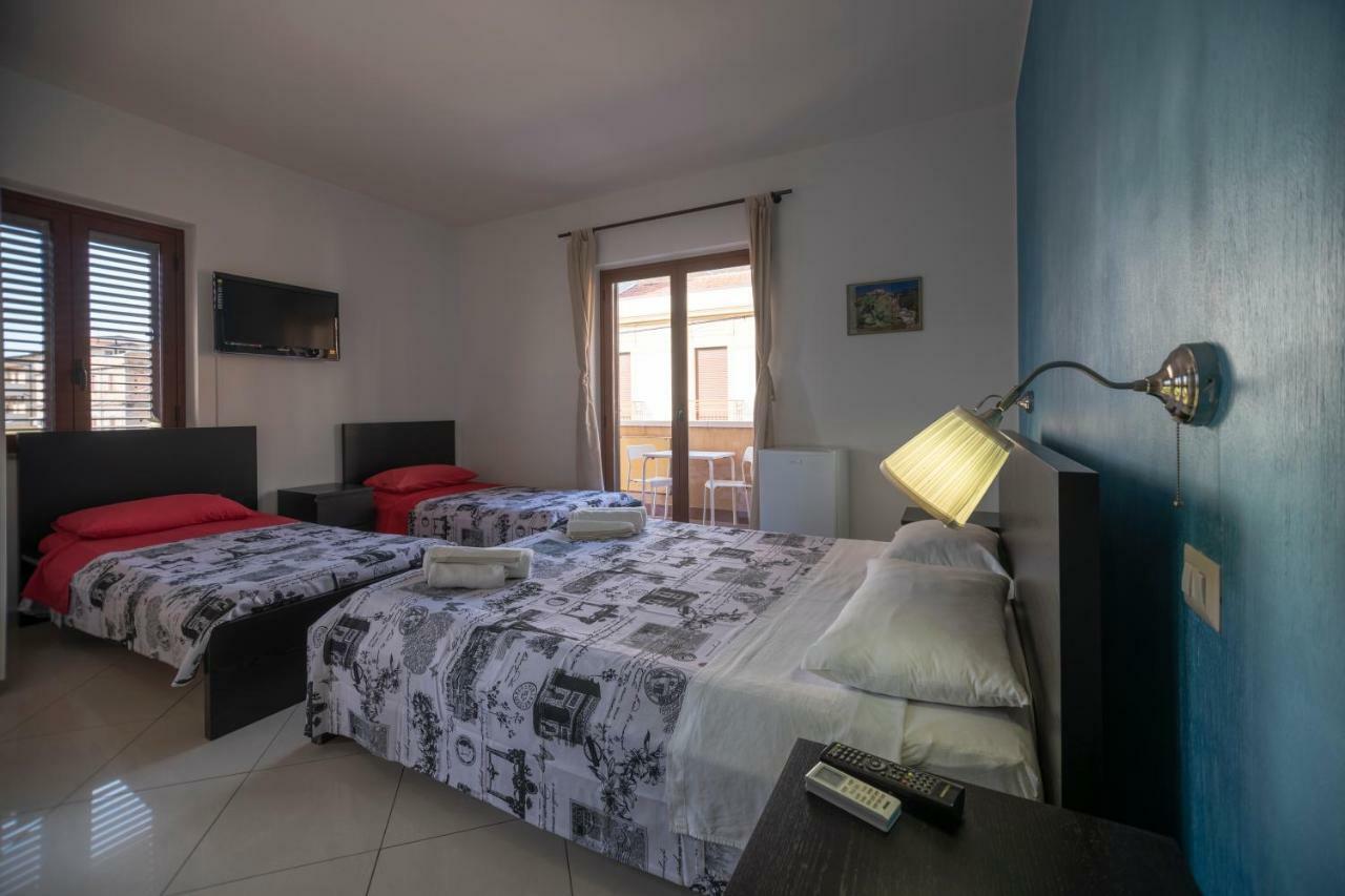 Sun And Beach Catona Di Reggio Calabria Exterior photo