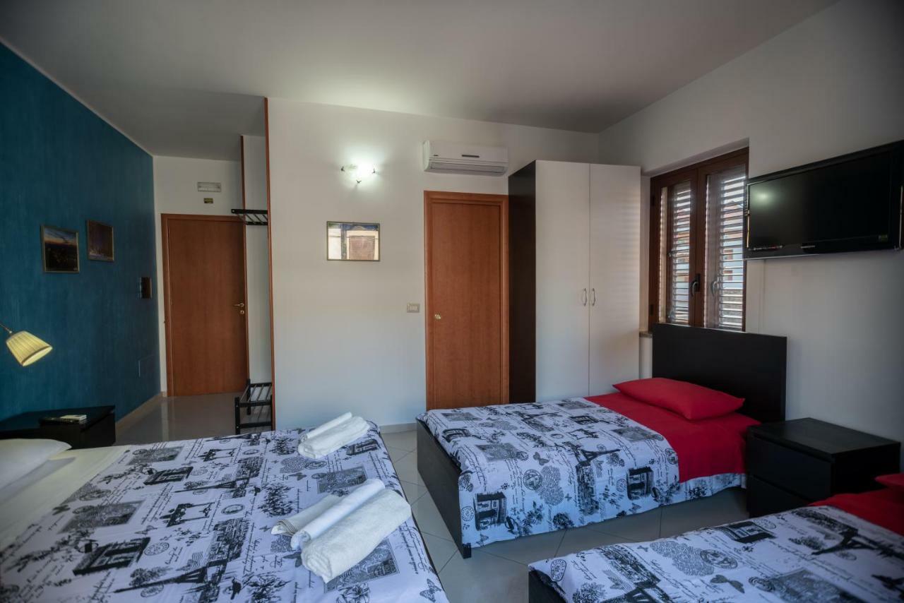 Sun And Beach Catona Di Reggio Calabria Exterior photo